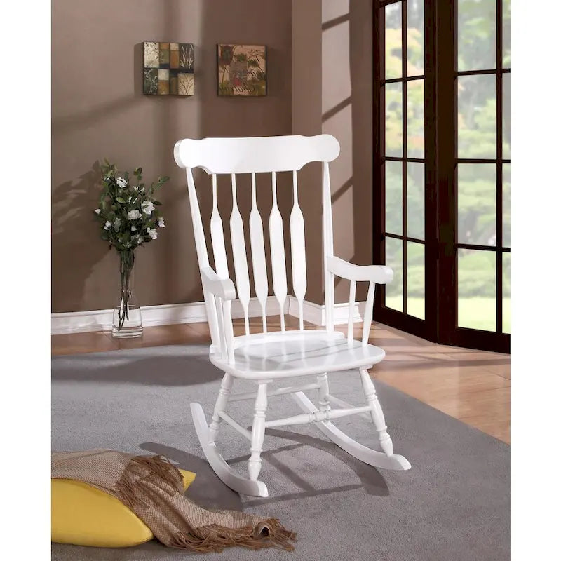 Fauteuil à bascule en bois blanc de style rustique traditionnel en bois massif