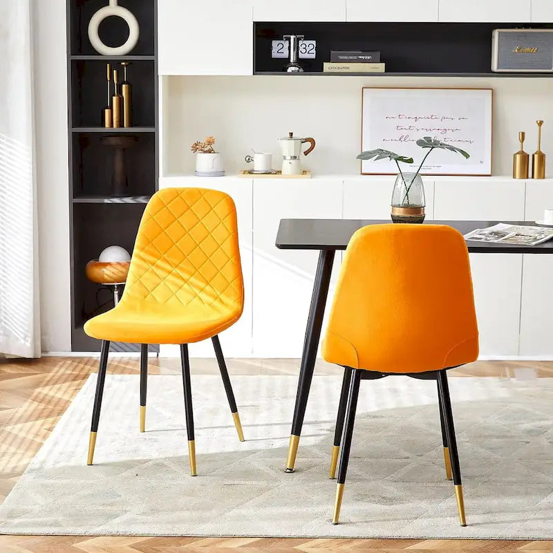 Chaise de salle à manger sans accoudoirs en velours avec pieds en métal
