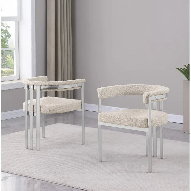 Chaise de salle à manger sans accoudoirs en tissu bouclette capitonné avec piètement en fer chromé