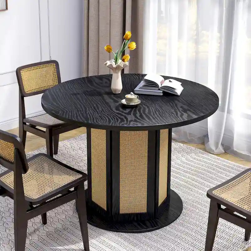 Table à manger ronde sur pied style ferme avec piètement circulaire en rotin